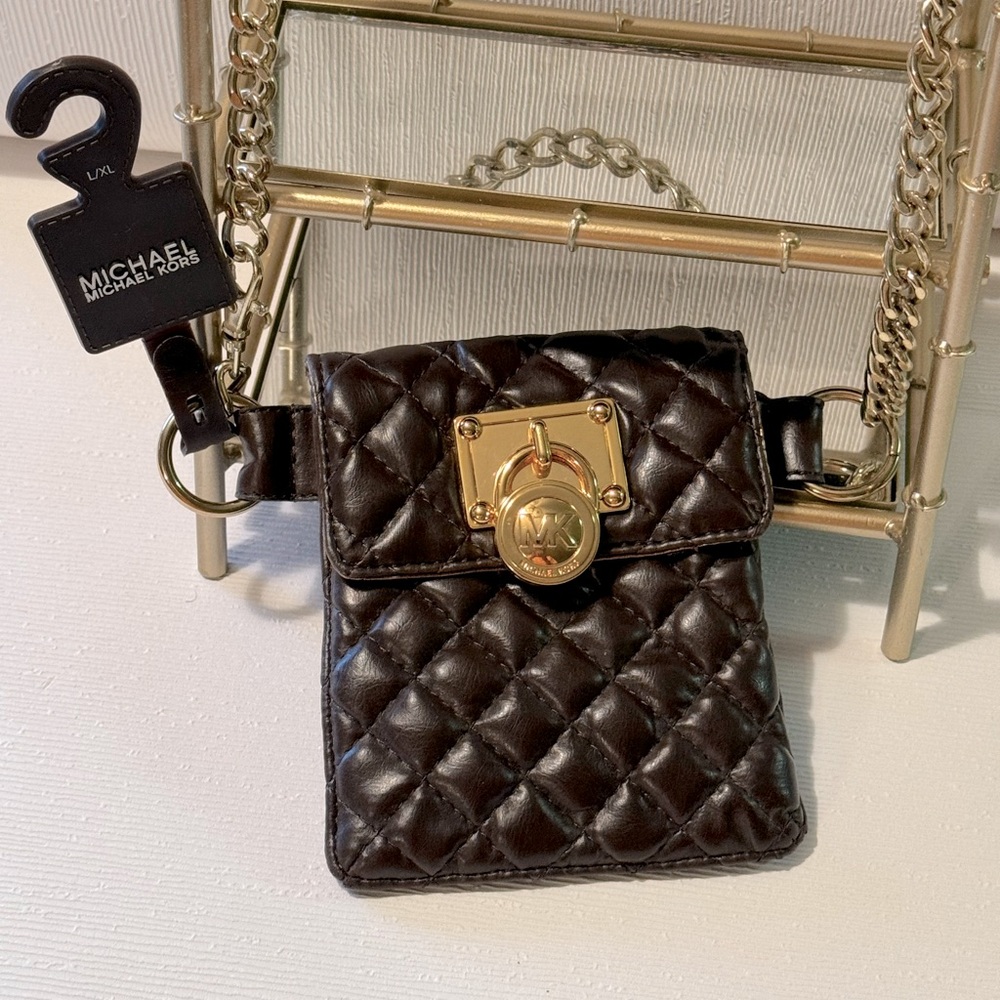 🤎Michael Kors chain belt with quilted bag/crossbody